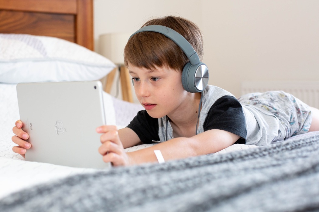 How Screen Time Impacts Children's Mental Well-being